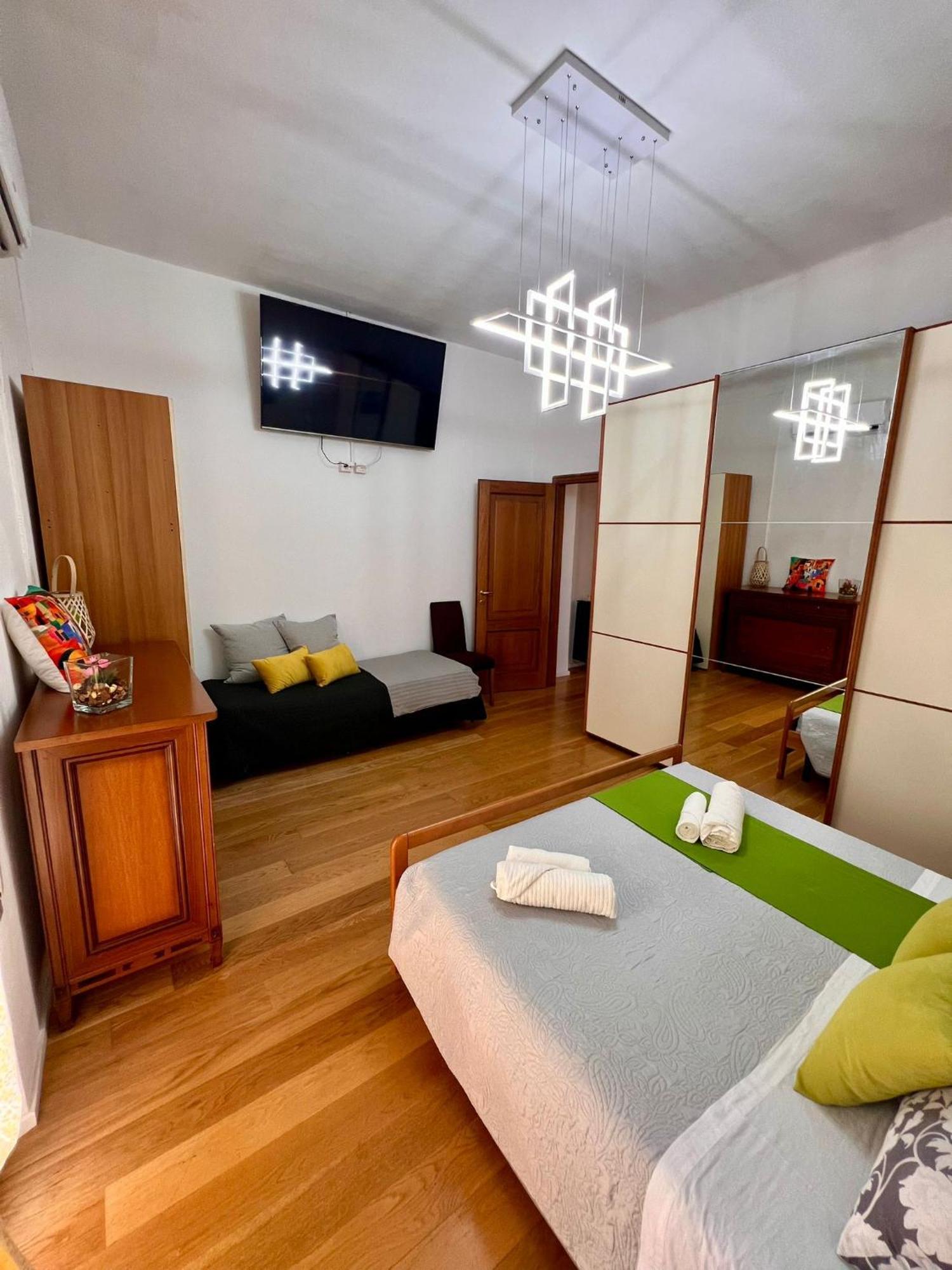 Casa Vacanze 5 Terre Express 斯培西亚 外观 照片
